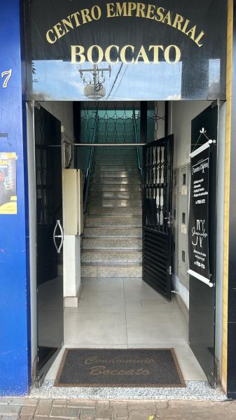 Sobreloja na principal av de Sarandi - Av Londrina, 627. Sobreloja 03.