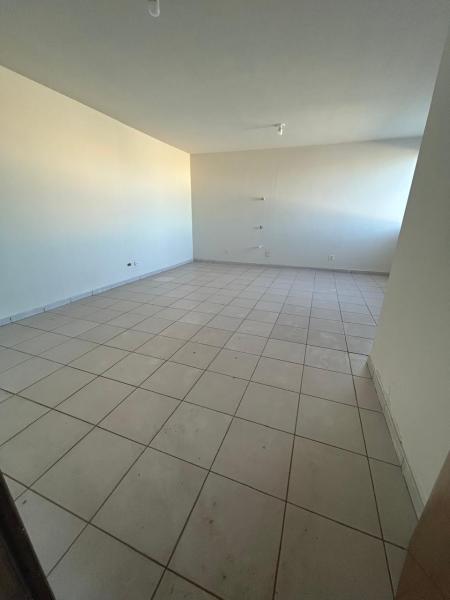 Sobreloja no centro de Sarandi - Rua Taí, 643. Sobreloja 06